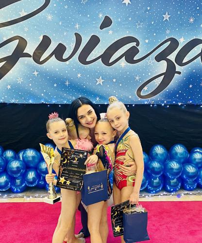 O lśniącą gwiazdę CG Olimpic