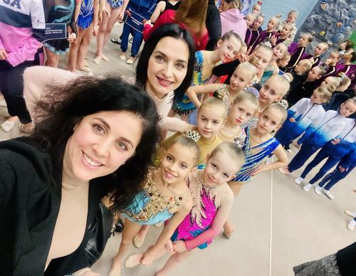 O lśniącą gwiazdę CG Olimpic